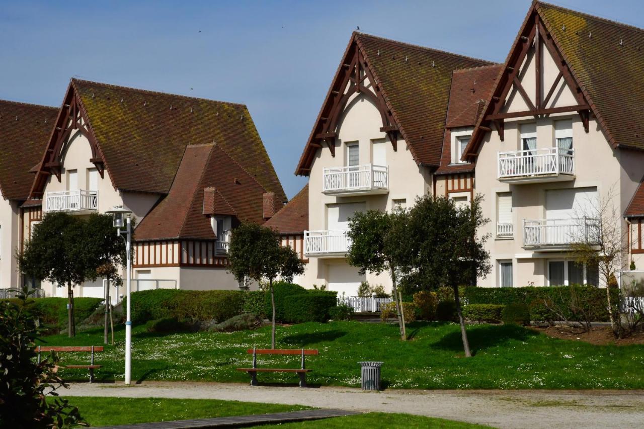 Studio Avec Chambre - Balcon Et A 20M De La Mer Apartment Courseulles-sur-Mer Exterior photo